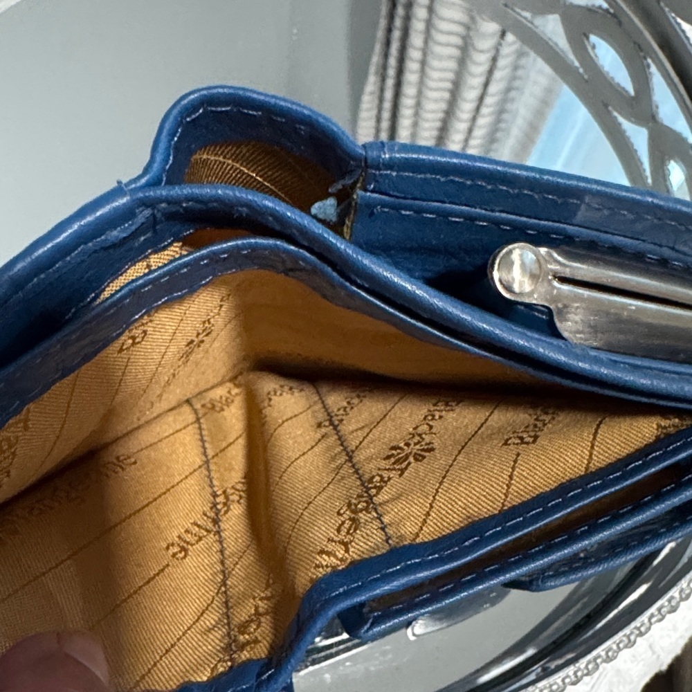 Stanley Classic Blue Wallet - Picture 8 of 13